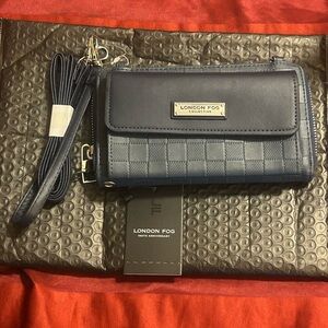 London Fog navy Clutch Wristlet Elegant Design